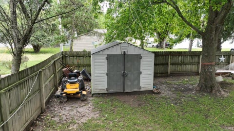 Tiny photo for 211 N Miller Manor Court, Monticello, IN 47960 (MLS # 202639280)