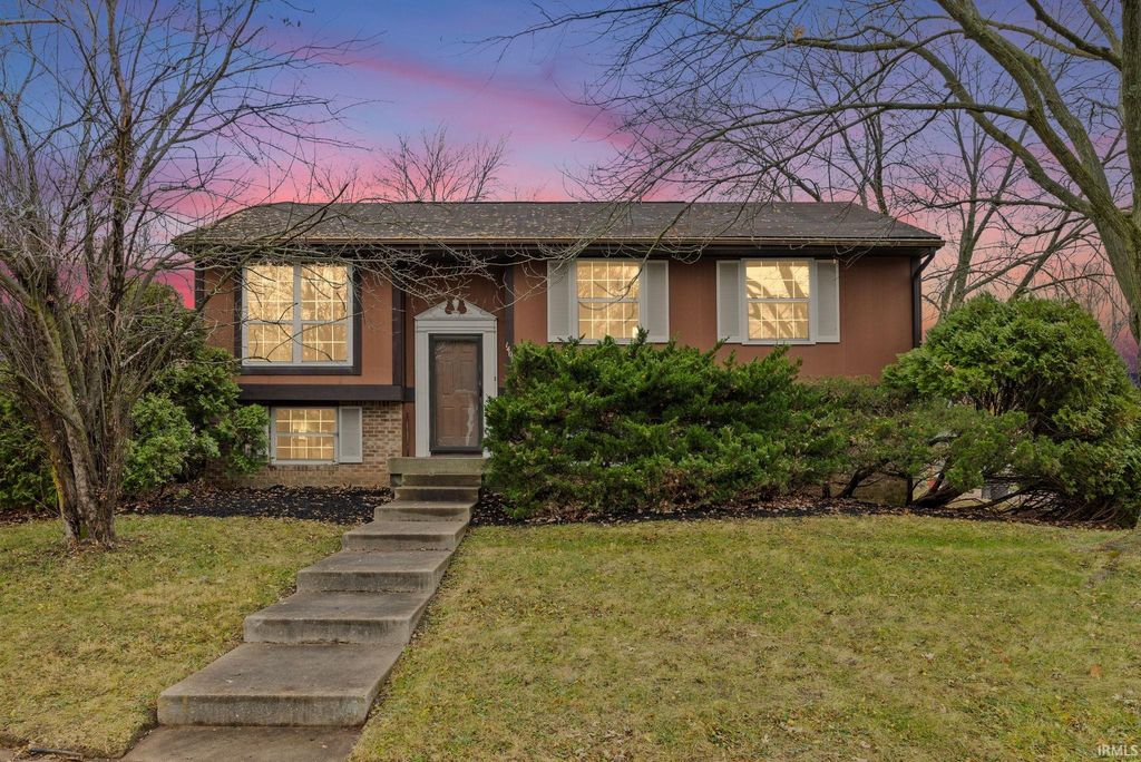 Photo of 1401 Normandy Drive, Lafayette, IN 47909 (MLS # 202546984)