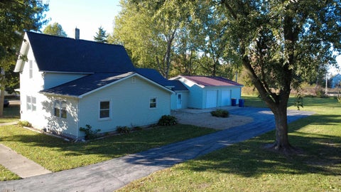 Tiny photo for 103 E 2nd Street, Converse, IN 46919 (MLS # 202627377)