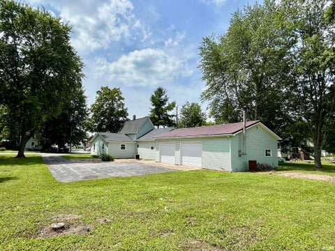 Tiny photo for 103 E Second Street, Converse, IN 46919 (MLS # 202627377)