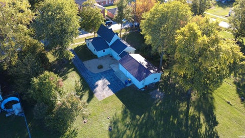 Tiny photo for 103 E 2nd Street, Converse, IN 46919 (MLS # 202627377)