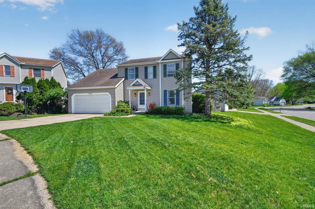Photo of 4210 Cross Creek Drive, South Bend, IN 46628 (MLS # 202616197)