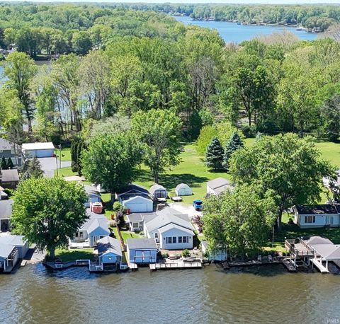 Tiny photo for 808 Terrace Bay Court, Monticello, IN 47960 (MLS # 202618374)