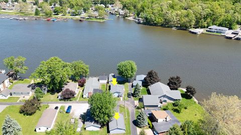 Tiny photo for 808 Terrace Bay Court, Monticello, IN 47960 (MLS # 202618374)