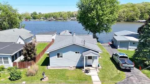 Tiny photo for 808 Terrace Bay Court, Monticello, IN 47960 (MLS # 202618374)