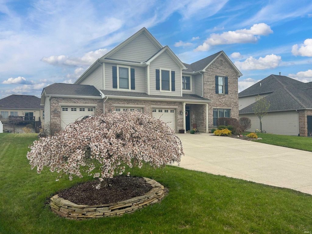 Photo of 13018 Tuscany Way, Fort Wayne, IN 46845 (MLS # 202606991)