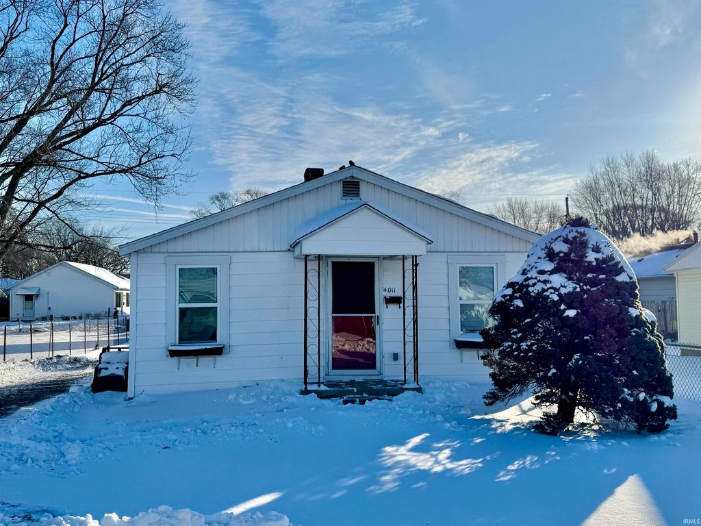 Photo of 4011 S Poplar Street, Marion, IN 46953 (MLS # 202602898)
