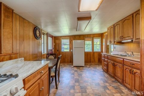 Tiny photo for 2221 Jefferson Street, Logansport, IN 46947 (MLS # 202626231)