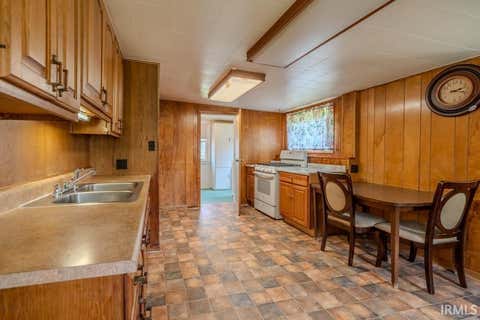 Tiny photo for 2221 Jefferson Street, Logansport, IN 46947 (MLS # 202626231)