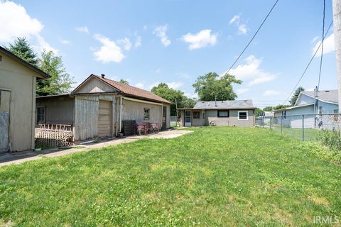 Tiny photo for 2221 Jefferson Street, Logansport, IN 46947 (MLS # 202626231)