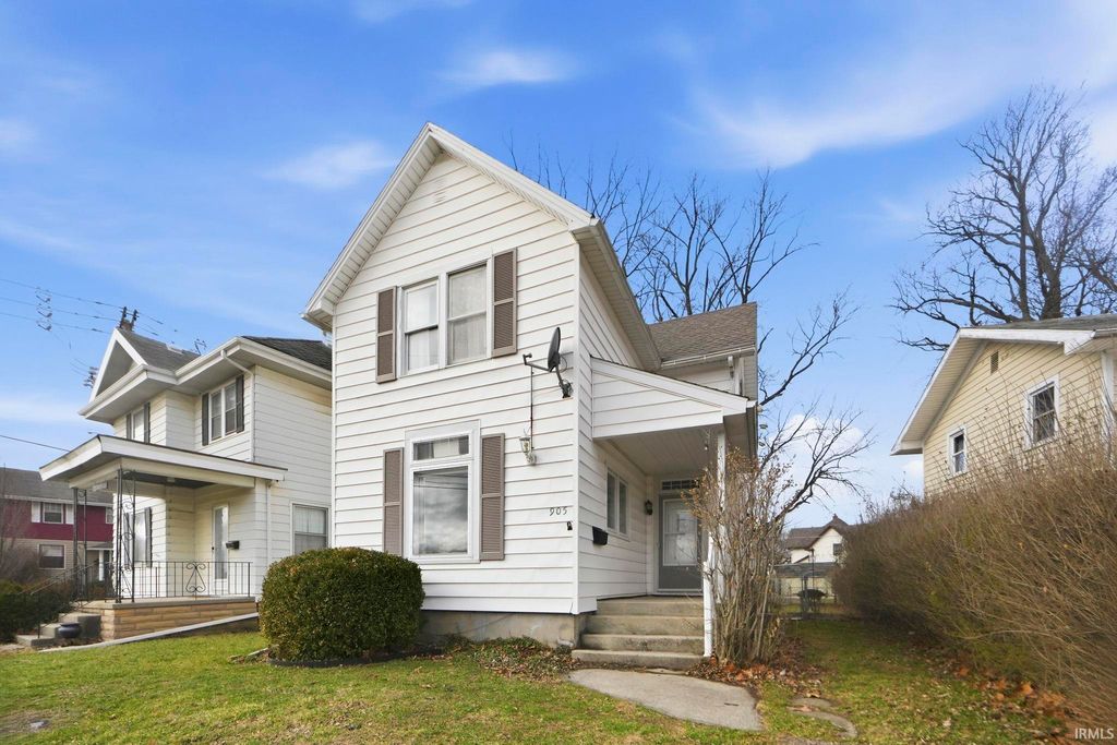 Photo of 905 Crescent Avenue, Fort Wayne, IN 46805 (MLS # 202601043)