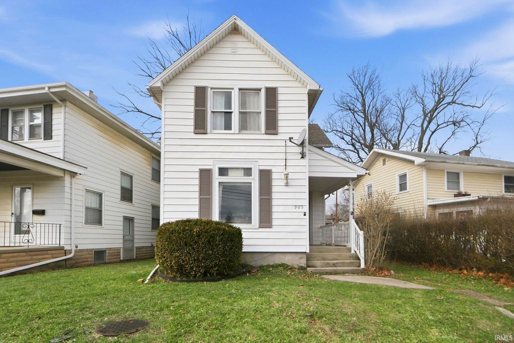 Photo of 905 Crescent Avenue, Fort Wayne, IN 46805 (MLS # 202601043)