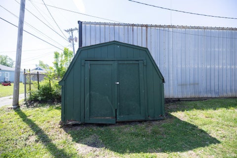Tiny photo for 2440 Brown Street, Anderson, IN 46016 (MLS # 202616048)
