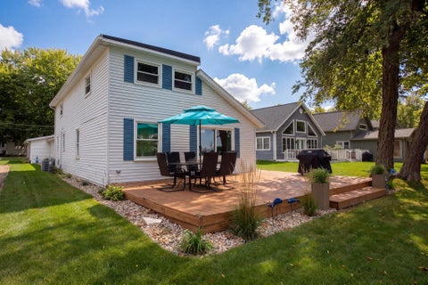 Photo for 3923 Lake Shore Drive