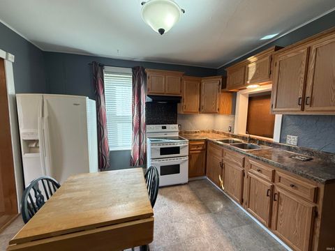 Tiny photo for 503 E Michigan Street, Lagrange, IN 46761 (MLS # 202612509)