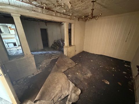 Tiny photo for 609 N Waugh Street, Kokomo, IN 46902 (MLS # 202604423)