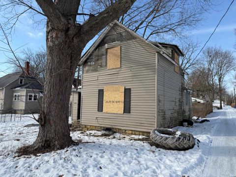 Photo of 609 N Waugh Street, Kokomo, IN 46902 (MLS # 202604423)