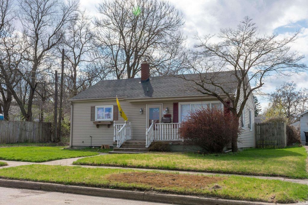 Photo of 2215 S William Street, South Bend, IN 46613 (MLS # 202612051)