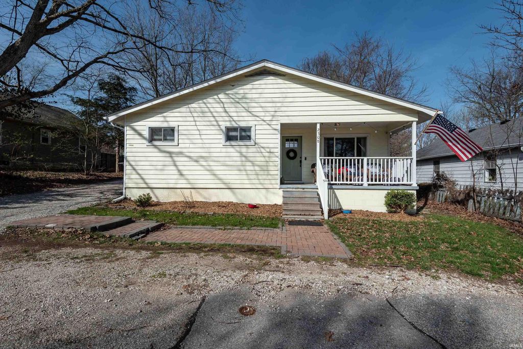 Photo of 2308 S Ford Avenue, Bloomington, IN 47403 (MLS # 202610193)