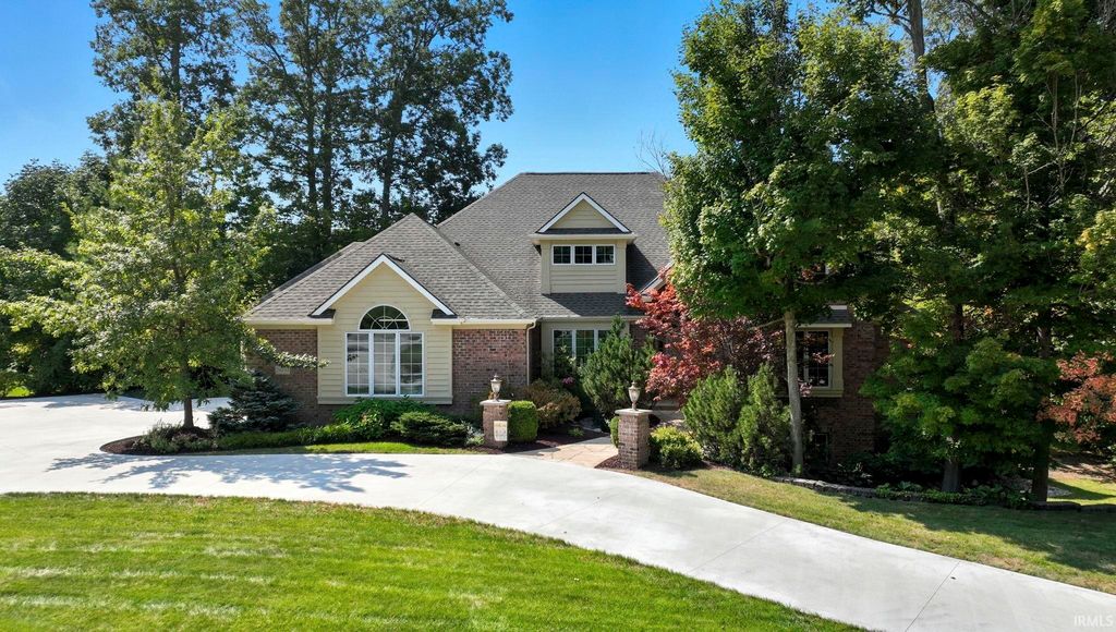 Photo of 7609 Billingsley Woods Drive, Fort Wayne, IN 46804 (MLS # 202536701)