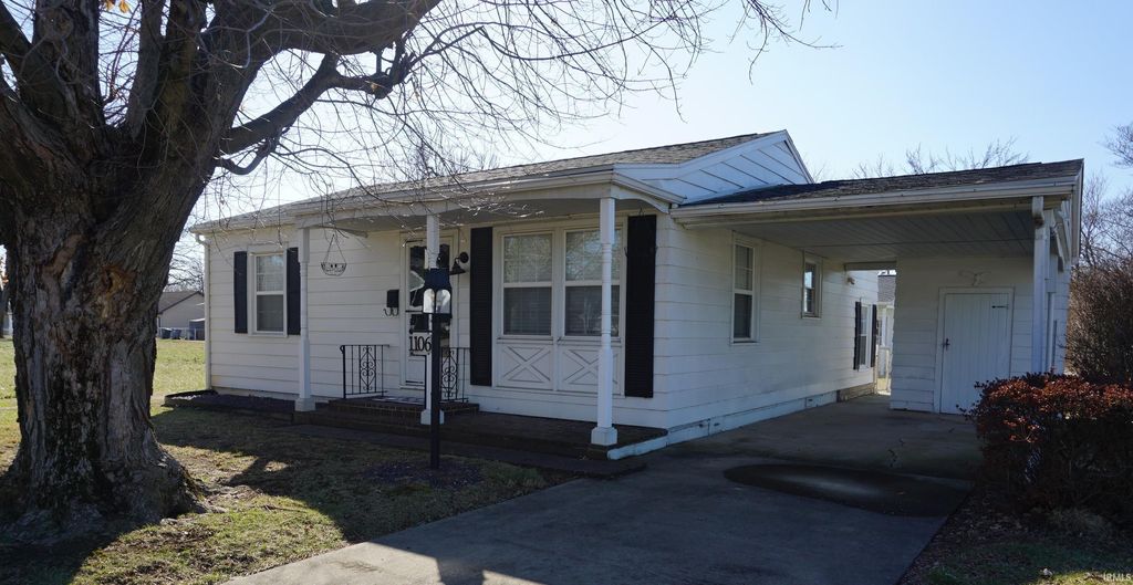 Photo of 1106 N Weinbach Avenue, Evansville, IN 47711 (MLS # 202606242)
