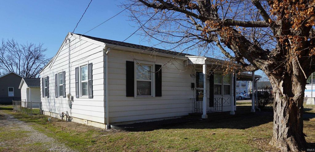 Photo of 1106 N Weinbach Avenue, Evansville, IN 47711 (MLS # 202606242)