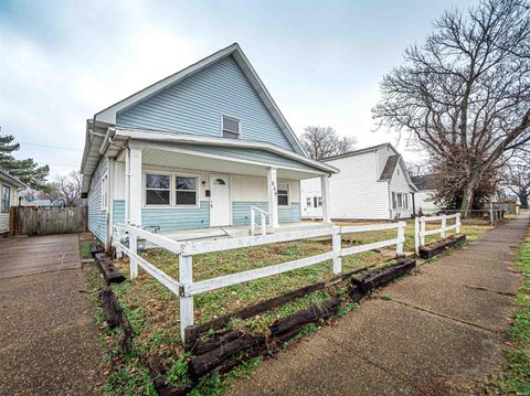 Tiny photo for 646 E Maryland Street, Evansville, IN 47711 (MLS # 202604804)