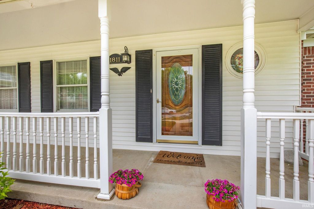 Photo of 1811 N Hawthorne Road, Marion, IN 46952 (MLS # 202619552)