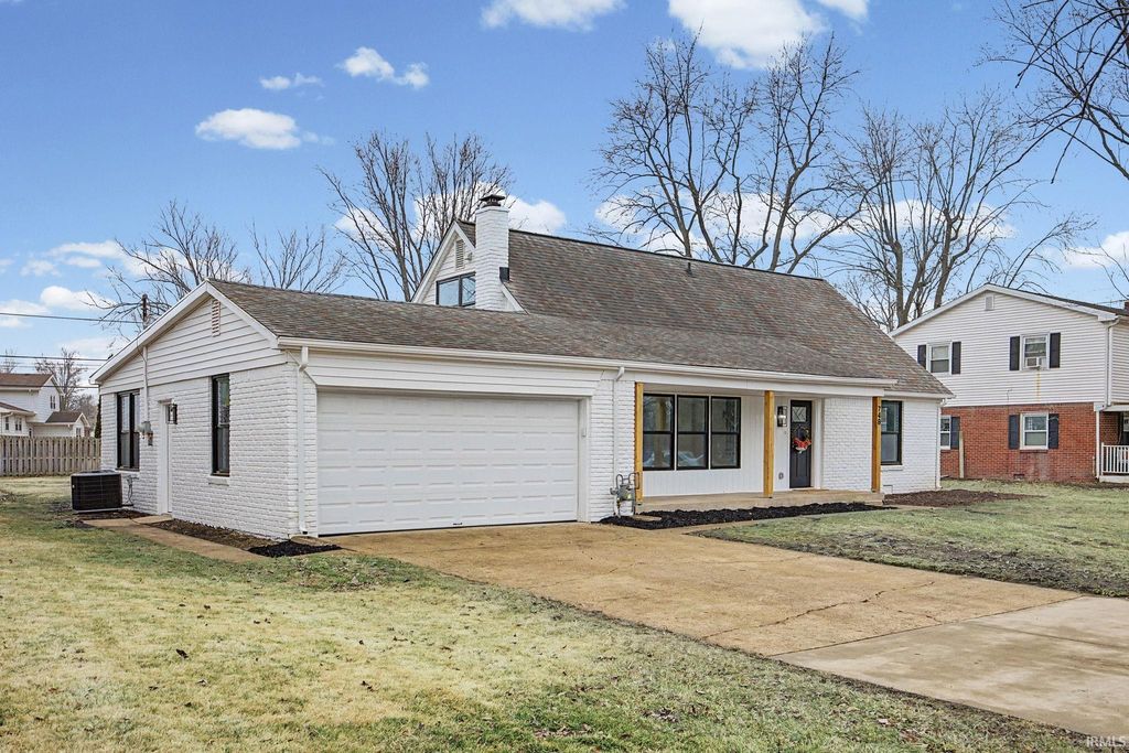 Photo of 749 Cumberland Avenue, West Lafayette, IN 47906 (MLS # 202605407)