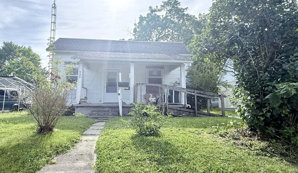 Photo of 955 S Shank Street, Portland, IN 47371 (MLS # 202623602)