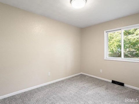 Tiny photo for 55411 Beech Road, Osceola, IN 46561 (MLS # 202643819)