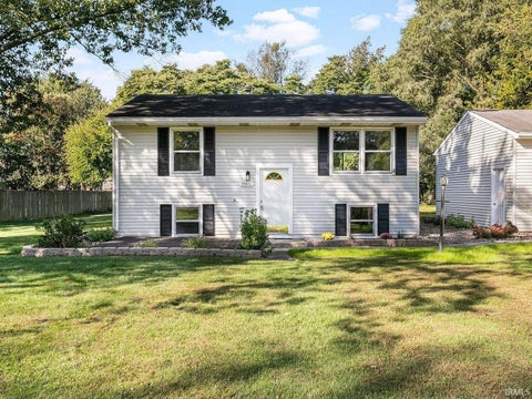 Photo of 55411 Beech Road, Osceola, IN 46561 (MLS # 202643819)