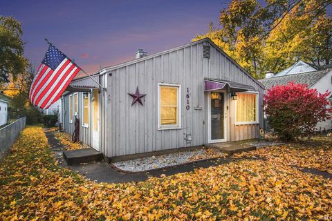 Photo of 1610 E Donald Street, South Bend, IN 46613 (MLS # 202545317)