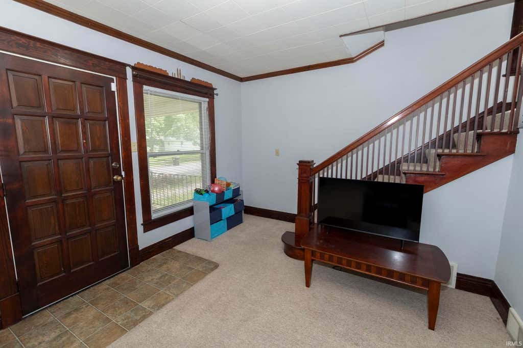Photo of 683 W Lexington Avenue, Elkhart, IN 46514 (MLS # 202630733)