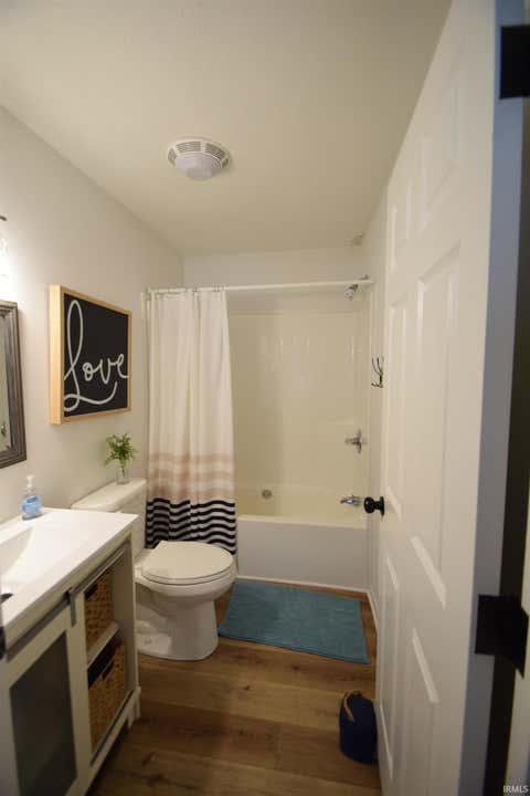 Tiny photo for 9828 N Lincoln Rd Rd #PIER 418-564/565/566, Syracuse, IN 46567 (MLS # 202635223)