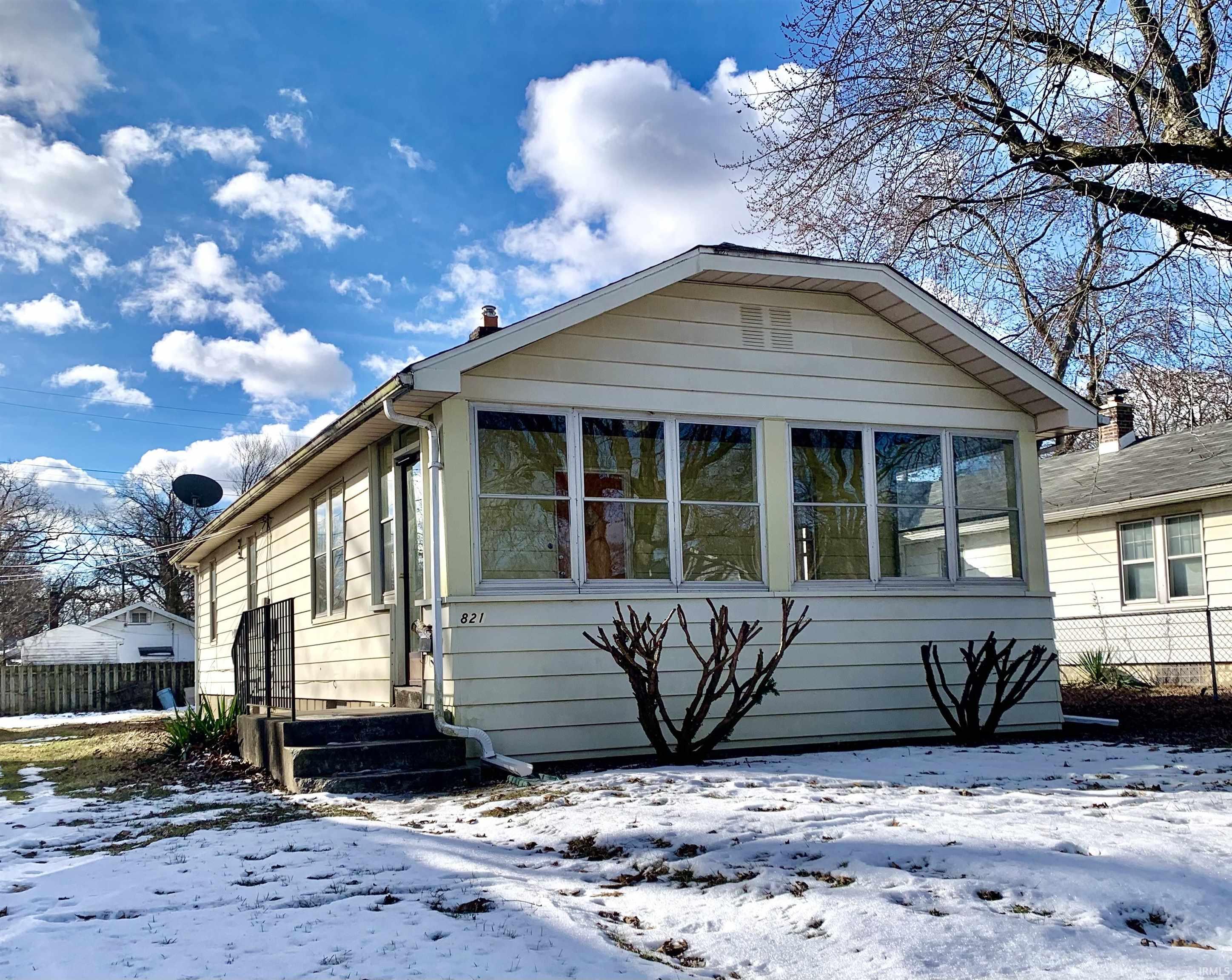 Mishawaka, Indiana 46545, United States, 3 Bedrooms Bedrooms, ,1 BathroomBathrooms,Residential,Active,3517 Mishawaka, Indiana 46545, United States, 3 Bedrooms Bedrooms, ,1 BathroomBathrooms,Residential,Active,3517