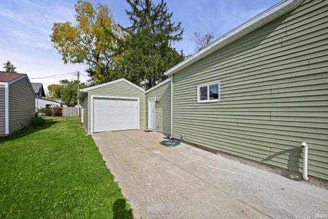 Tiny photo for 402 E 3rd Street, Brookston, IN 47923 (MLS # 202644433)