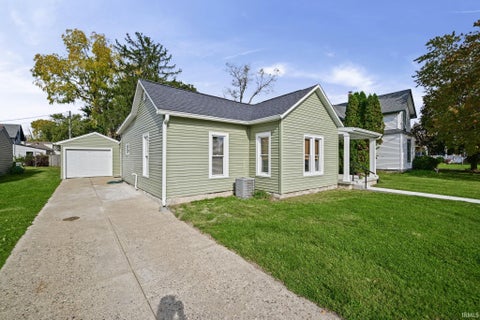 Tiny photo for 402 E 3rd Street, Brookston, IN 47923 (MLS # 202644433)