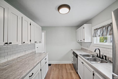 Tiny photo for 402 E 3rd Street, Brookston, IN 47923 (MLS # 202644433)