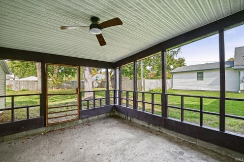 Tiny photo for 402 E 3rd Street, Brookston, IN 47923 (MLS # 202644433)