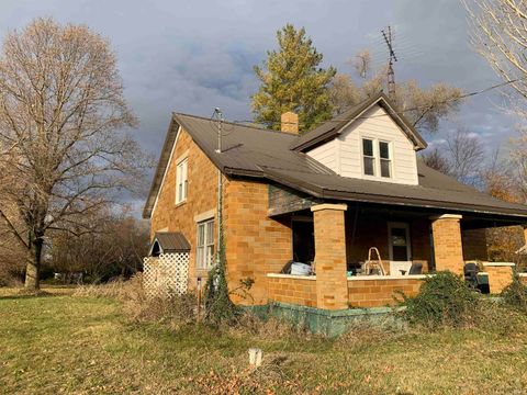 Tiny photo for 7276 S State Road 17 Road, Kewanna, IN 46939 (MLS # 202600721)