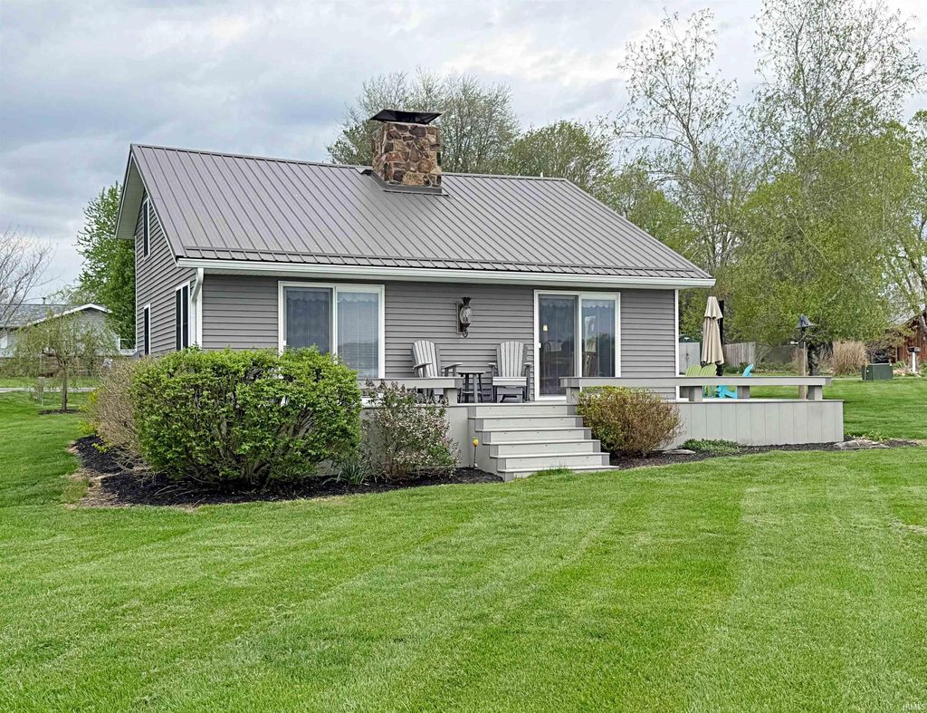 Photo of 12335 Scenic Circle, Loogootee, IN 47553 (MLS # 202612910)