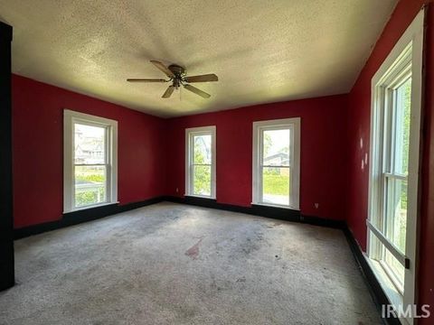 Tiny photo for 212 E Washington Street, Bluffton, IN 46714 (MLS # 202618668)