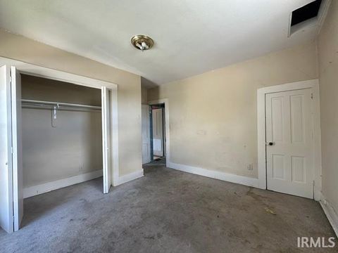 Tiny photo for 212 E Washington Street, Bluffton, IN 46714 (MLS # 202618668)