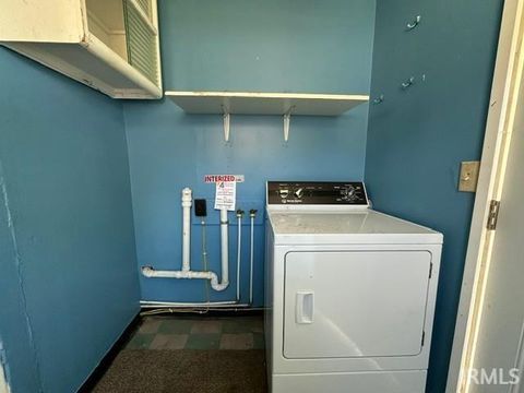 Tiny photo for 212 E Washington Street, Bluffton, IN 46714 (MLS # 202618668)
