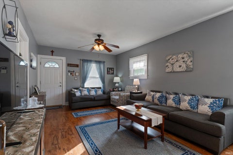 Tiny photo for 230 E Broadway Street, Mishawaka, IN 46545 (MLS # 202642530)
