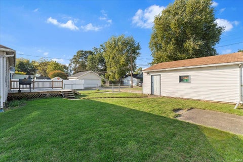 Tiny photo for 230 E Broadway Street, Mishawaka, IN 46545 (MLS # 202642530)