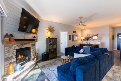 Tiny photo for 10044 N 1200 West, Monticello, IN 47960 (MLS # 202640379)