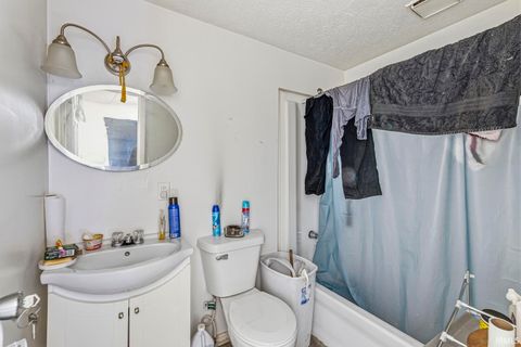 Tiny photo for 2212 S Michigan Street, South Bend, IN 46613 (MLS # 202607461)