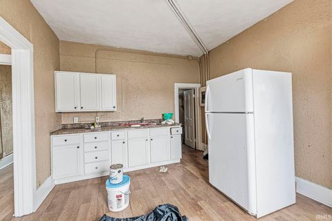 Tiny photo for 2212 S Michigan Street, South Bend, IN 46613 (MLS # 202607461)